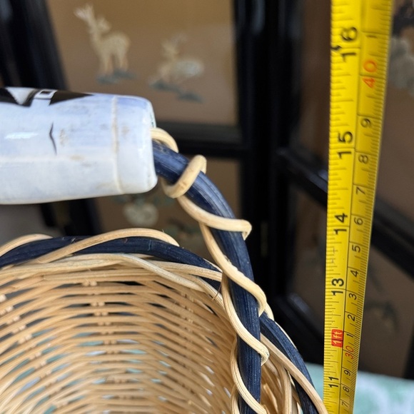 Nautical design Wicker ceramic wine bottle Basket with Handle - Picture 7 of 8